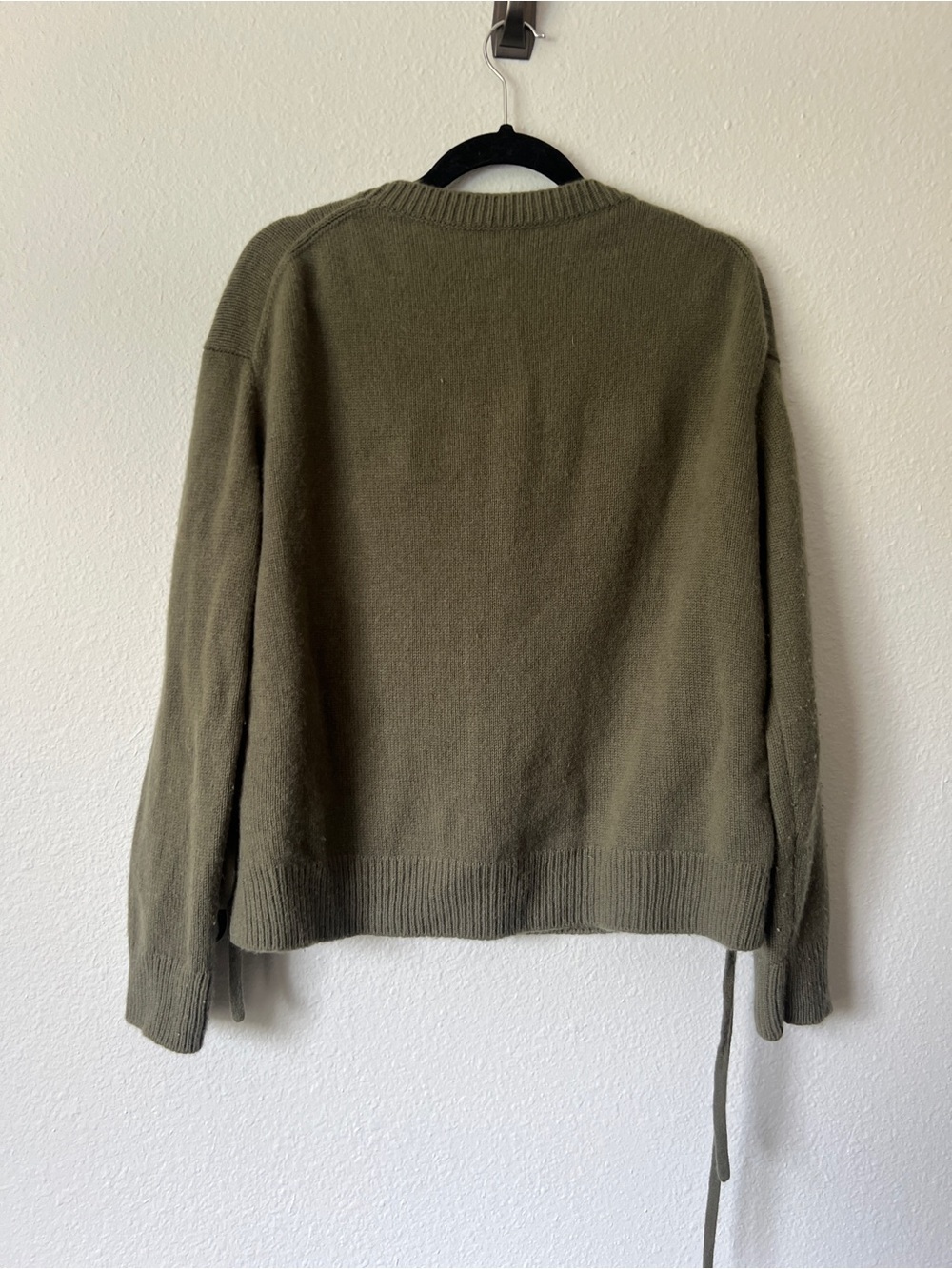 Vince Lace Up Cashmere Pullover in Olivewood L - Picture 5 of 5